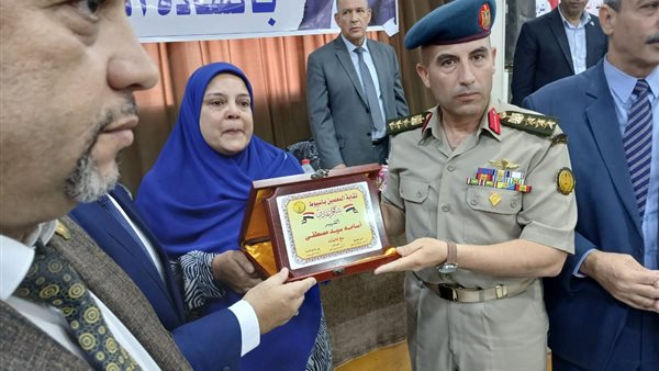 تاريخ الوفاء كيف كُرمت أسرة المعلم الشهيد أسامة الفولي الذي