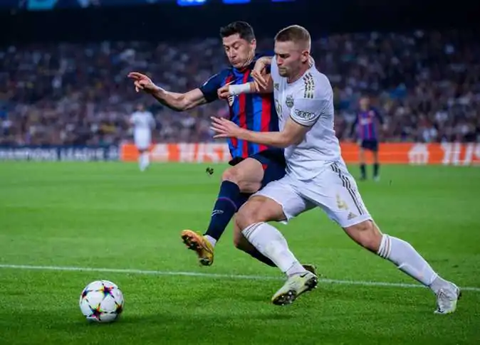 معلق مباراة برشلونة وبايرن ميونخ في دوري ابطال اوروبا 2025/2024