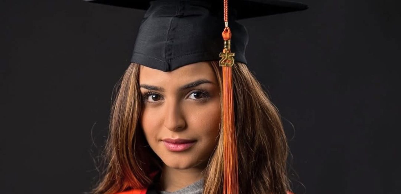 حلا الترك تحتفل بتخرجها من الجامعة...وغياب والدتها يثير التساؤلات!