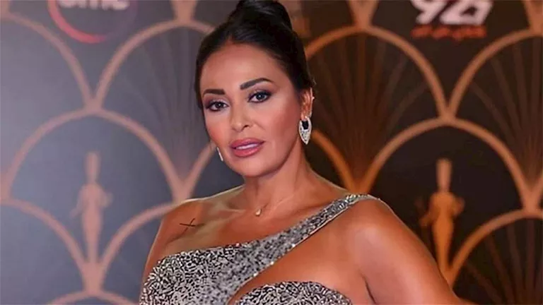 داليا البحيري ترد على منتقدي عدم ارتدائها الحجاب: "بص في ورقتك ودع الخلق للخالق"