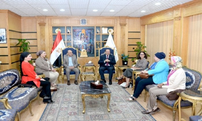 رئيس جامعة المنصورة يلتقى وفد الوكالة الفرانكفونية لبحث سبل تعزيز التعاون الأكاديمى والثقافة