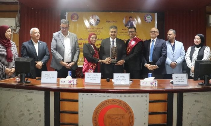 عميد طب طنطا يشهد تنصيب اتحاد الطلاب وختام الأنشطة