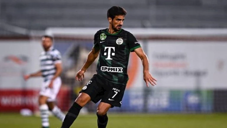 مصدر يكشف آخر التطورات الخاصة بانضمام بن رمضان إلى الأهلي.. وصفقة جديدة تقترب