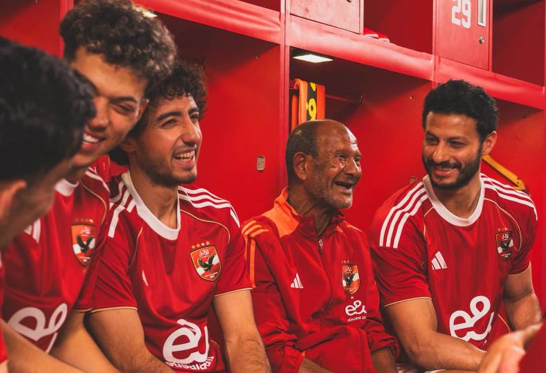 الأهلي يكشف قميصه الأساسي في موسم 2025-2026 (صور) -