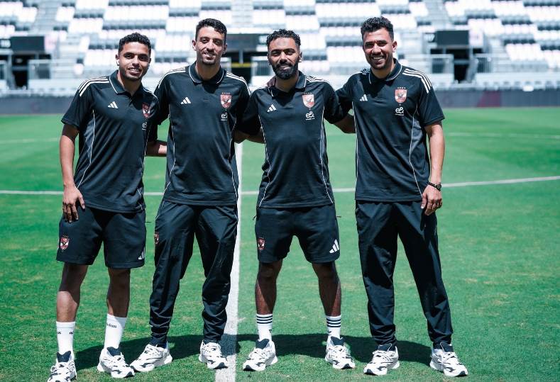 الأهلي وباتشوكا يتفقان على 11 تغييرًا خلال اللقاء الودي -