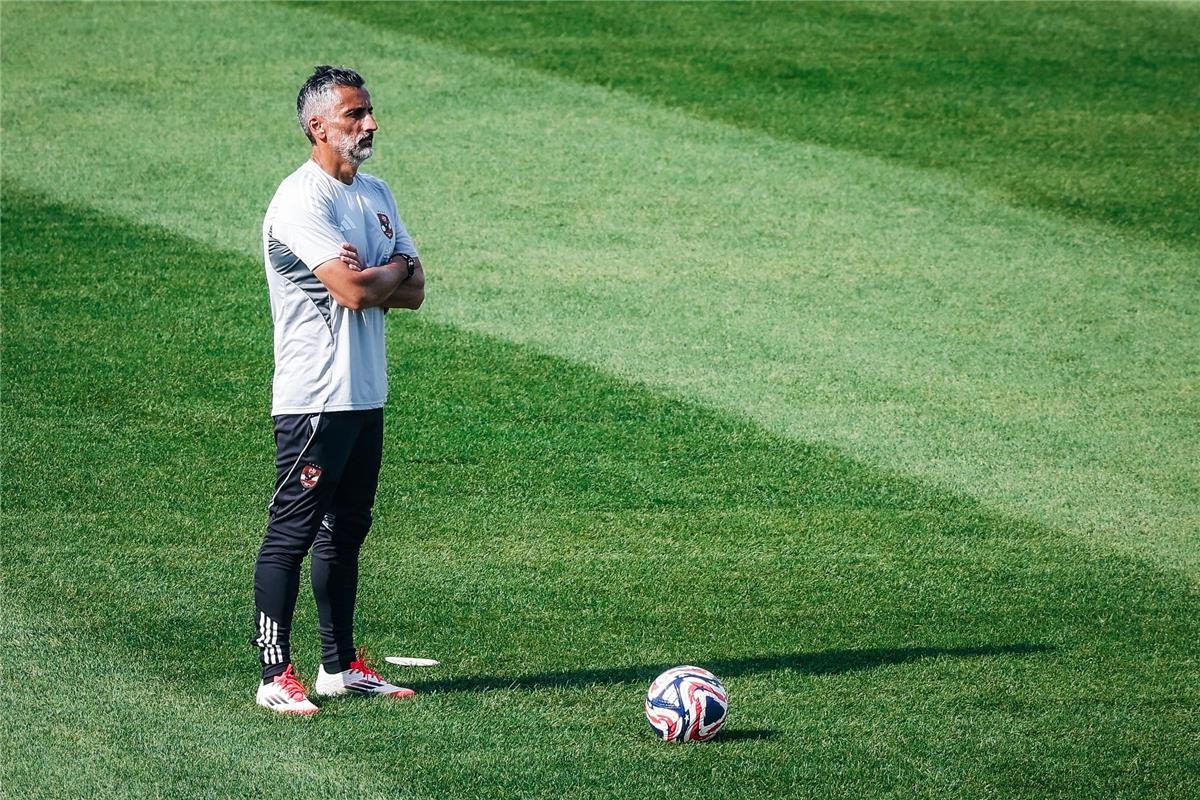 ريبيرو مدرب الأهلي