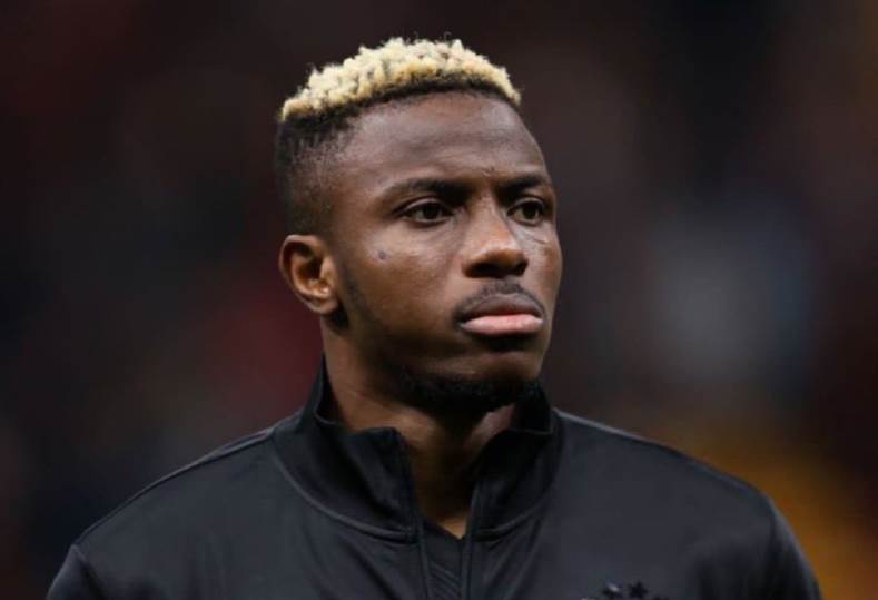 أوسيمين لإدارة نابولي: لا أرغب في الانتقال إلى الهلال -