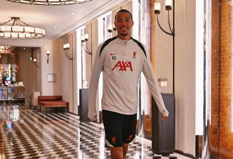 إيكيتيكي يكشف سر رفضه عرض مان يونايتد وتفضيل ليفربول -