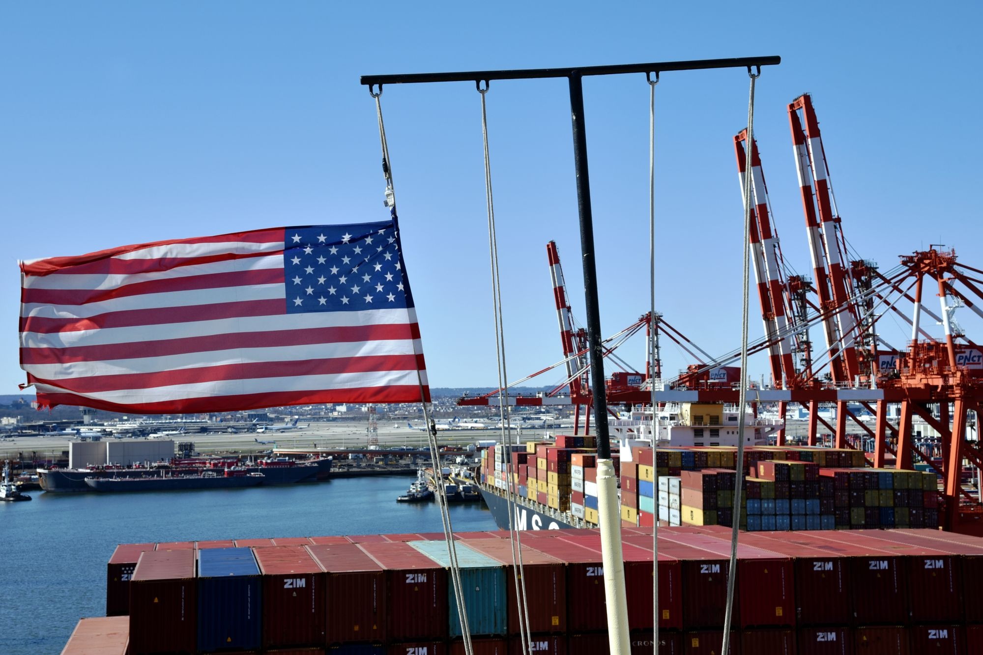 1752049274 254 401022 1655867533usflagshipc