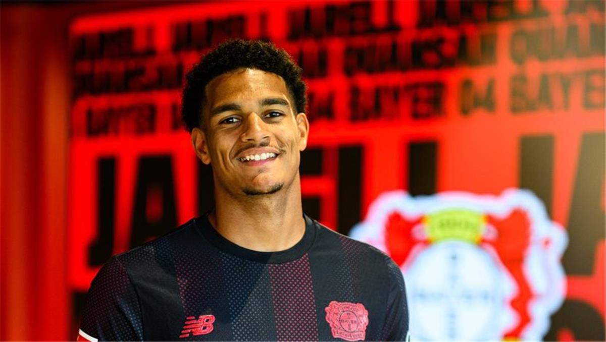 جاريل كوانساه لاعب باير ليفركوزن