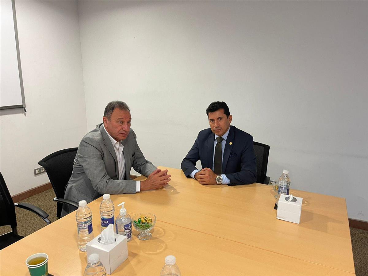 أشرف صبحي ومحمود الخطيب