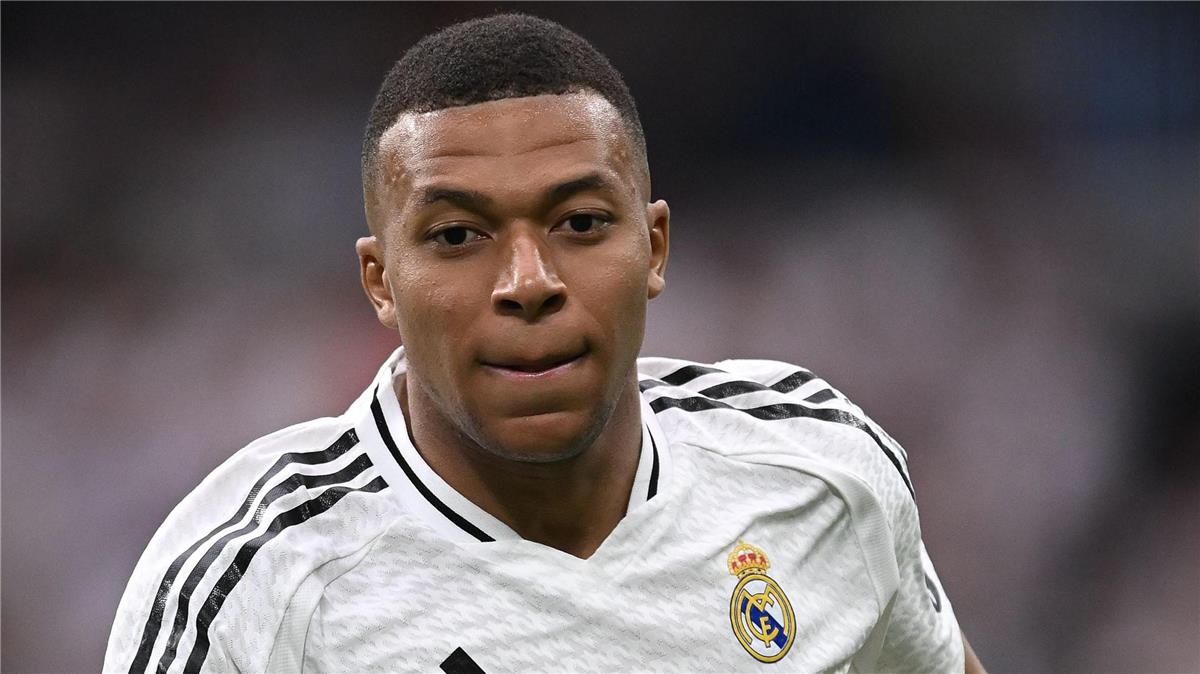 كيليان مبابي لاعب ريال مدريد