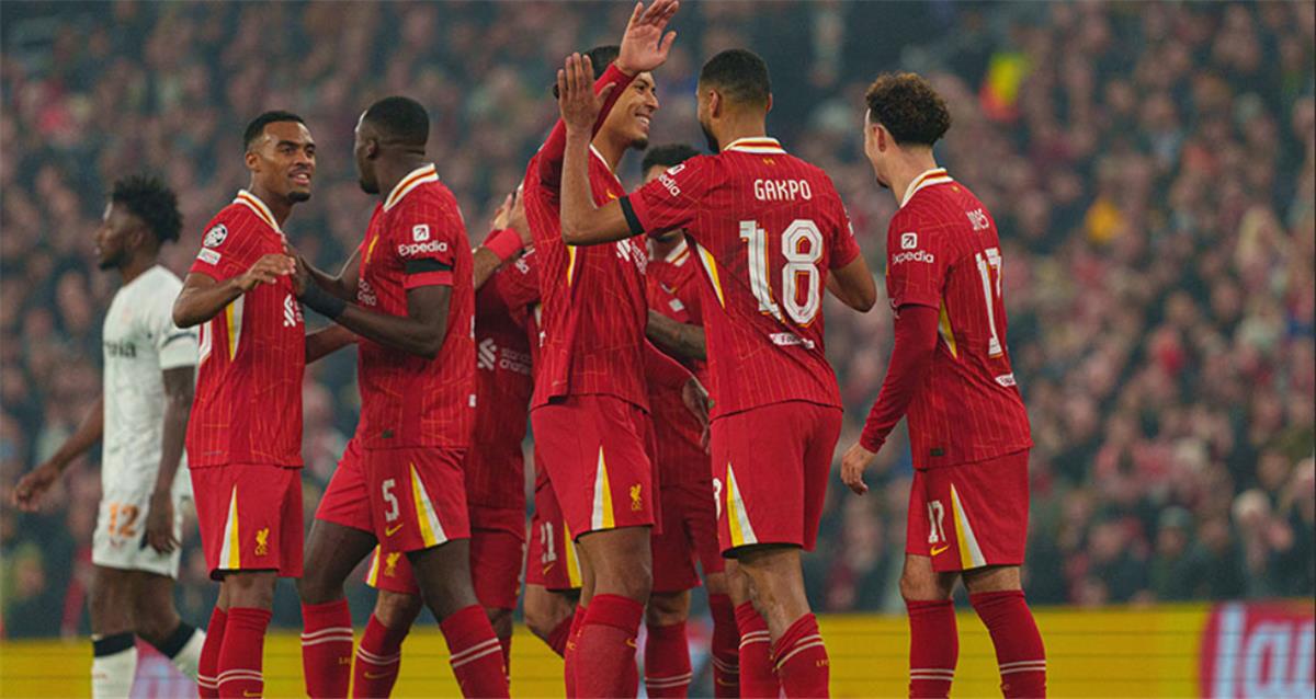 لاعبو ليفربول
