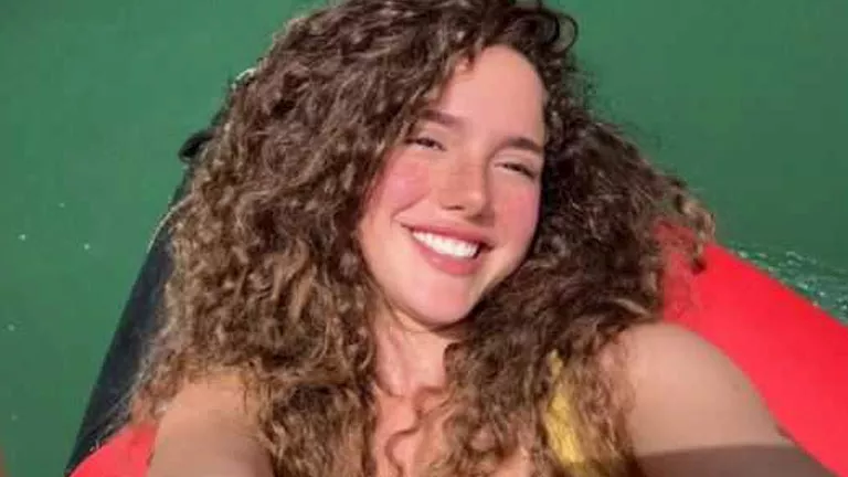 "جريئة".. أحدث ظهور لـ رنا رئيس بعد قضاء شهر العسل والجمهور يعلق (صورة)