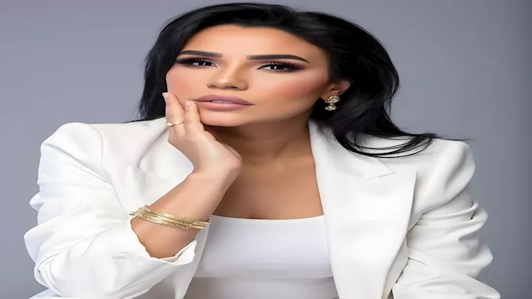 "حسدتونا وعينيكم جابتنا الأرض".. أمينة تهاجم منتقديها