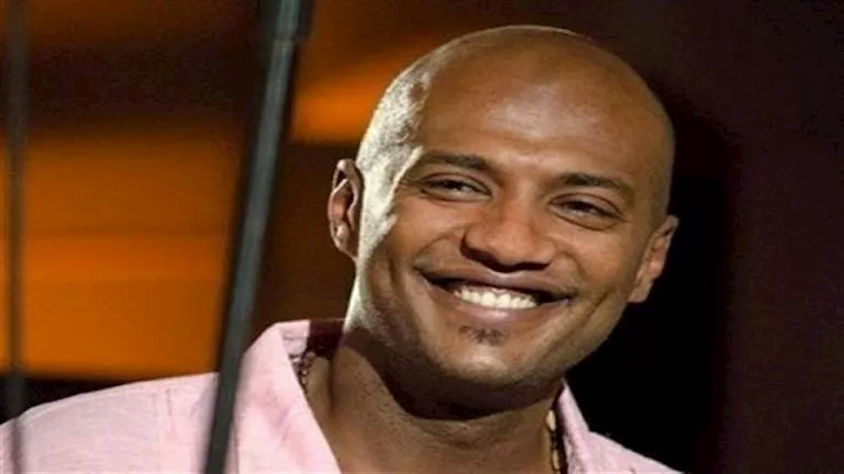 أمير صلاح الدين يكشف تفاصيل إصابته بمرض نادر: "الدكتور قالي لو عطست هتتشل"