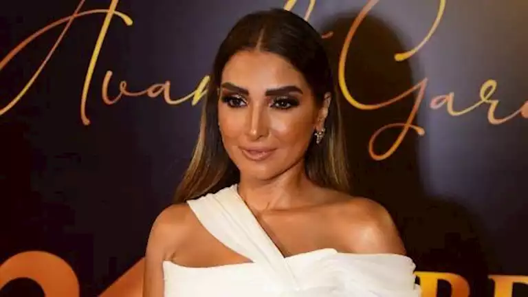 بالصور.. روجينا تقضي إجازة الصيف بصحبة عائلتها في إيطاليا