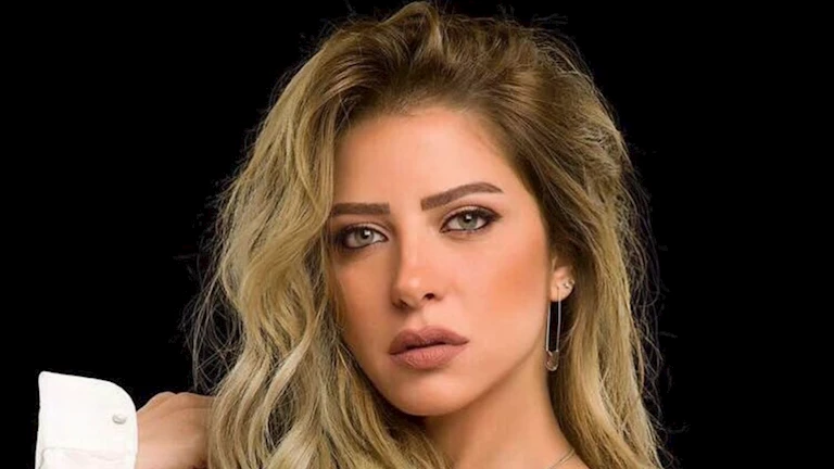 بـ "لوك جديد"| ريم مصطفى تستمتع بإجازة الصيف.. والجمهور يغازلها