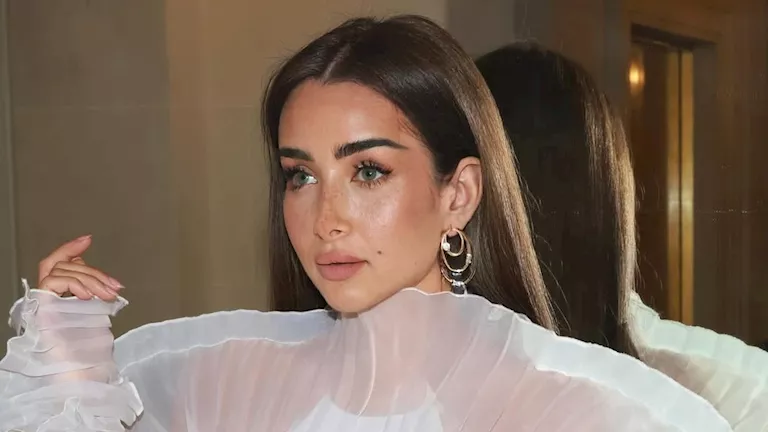 صور.. هنا الزاهد تحتفل بخطوبة شقيقتها نور في أجواء عائلية