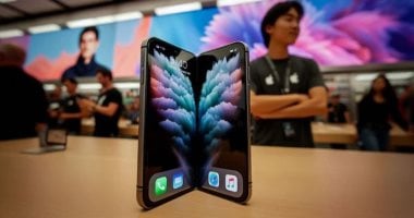 هل حان وقت "iPhone Fold"؟.. مطالب متزايدة لأبل بدخول سوق الهواتف القابلة للطى