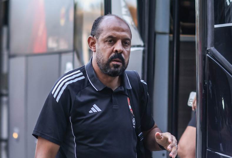 عماد النحاس: فريق الأهلي سيتحسن مباراة بعد الأخرى.. وإمام عاشور شارك في المران -