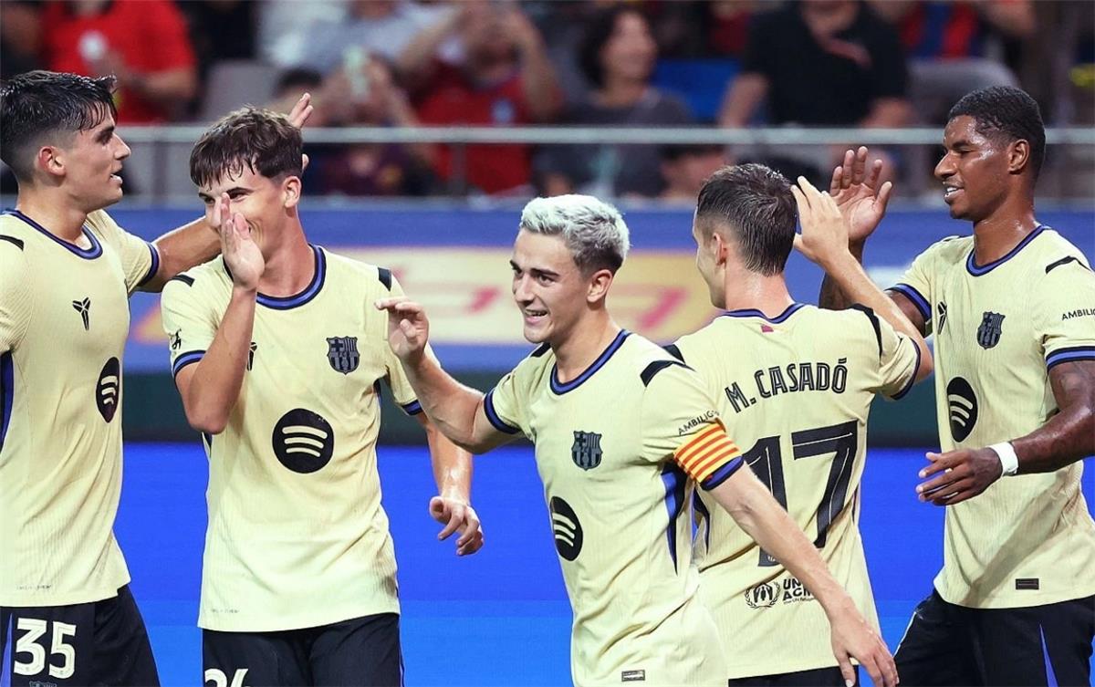 لاعبو برشلونة