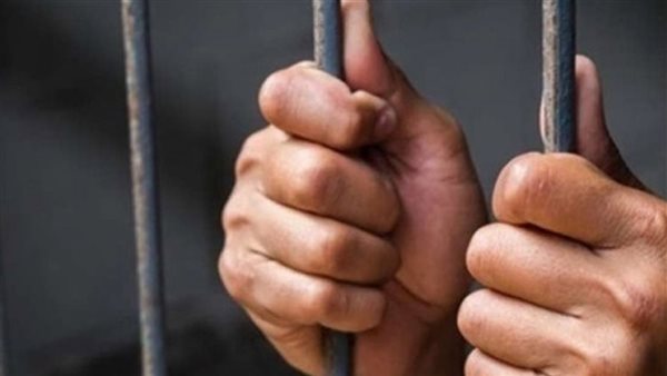 "كنت محتاج فلوس".. اعترافات عاطل بسرقة محتويات مسجد بالإسماعيلية