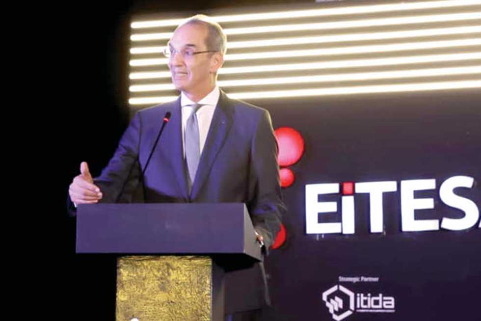 وزير الاتصالات: رفع مساهمة الذكاء الاصطناعي بالناتج المحلي الإجمالي لـ 7.7 خلال 2030