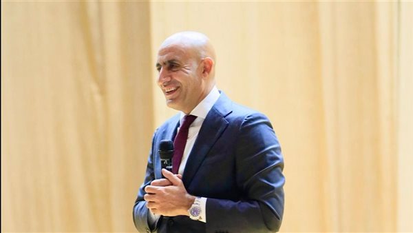 وزير التعليم: الفصل لا يجاوز 50 طالباً.. ولا عجز في معلمي المواد الأساسية