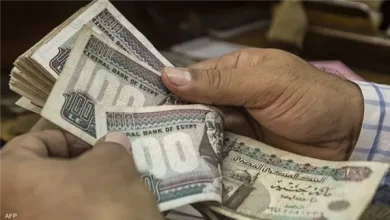 ما حكم تسليف الناس واسترداد المال بزيادة باعتبارها تجارة؟.. الإفتاء تجيب