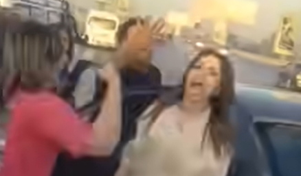 سائق يصور فتاة وشاب في وضع مخل