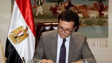 تنظيم معرض كتاب بمحطة مترو الأوبرا.. وزير الثقافة يعتمد برنامج الاحتفال بنصر أكتوبر