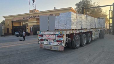 القاهرة الإخبارية: 400 شاحنة مساعدات تستعد لدخول غزة عبر معبري كرم أبو سالم والعوجة