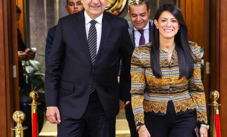 توقيع خطابات نوايا لتغذية مجمع «مصر للألومنيوم» بالطاقة النظيفة