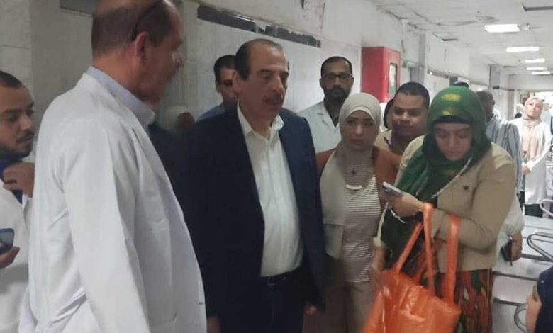 نائب وزير الصحة يتفقد منشآت صحية بالفيوم ويستمع لمقترحات المواطنين والفرق الطبية