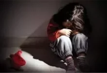 اعترافات وشهادات تكشف جريمة مروعة.. متهم يهتك عرض أطفال داخل عقار بالطا