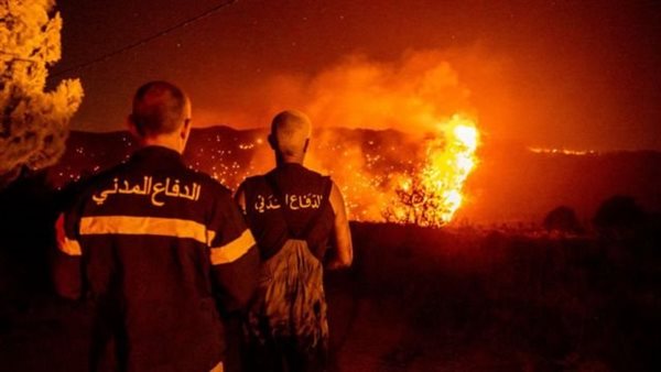 حرائق ضخمة تلتهم جنوب لبنان بسبب مسيرات إسرائيلية