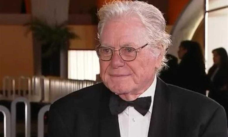 حسين فهمي يكشف عن فلسفته الخاصة في التعامل مع ضغوط الحياة