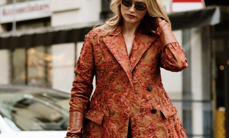 13 إطلالة خريفية بأسلوب ستريت ستايل تستعدك بسلاسة لفصل الشتاء