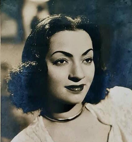 zouzou fce1db89 d10c 42b4 a5eb 5d10ca53f284