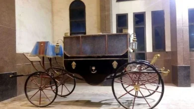 104745 عربة ملكية