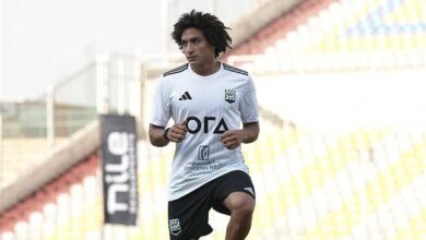 شوبير يُدافع عن أحمد عاطف.. ويوجه رسالة نارية لمدير منتخب مصر