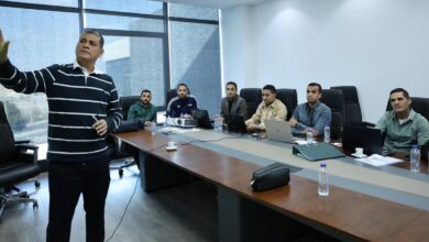 تفاصيل اجتماع أوسكار رويز مع حكام الدوري