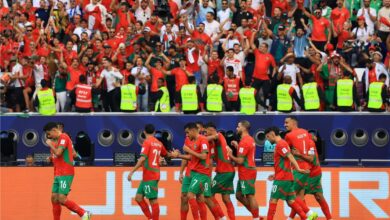 موعد والقنوات الناقلة لمباراة المغرب وعمان اليوم في كأس العرب 2025