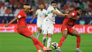 بـ10 لاعبين.. المغرب يتعادل مع عمان في كأس العرب