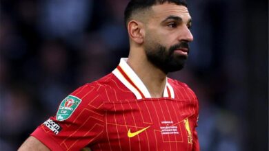 على طريقة رونالدو.. بيرس مورجان يوجه طلبًا لـ محمد صلاح بعد تصريحاته النارية