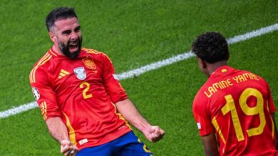 مدرب إسبانيا يحسم الجدل بشأن أزمة يامال وكارفاخال