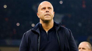 سلوت يكشف سر تحسن مستوى لاعب ليفربول قبل لقاء توتنهام