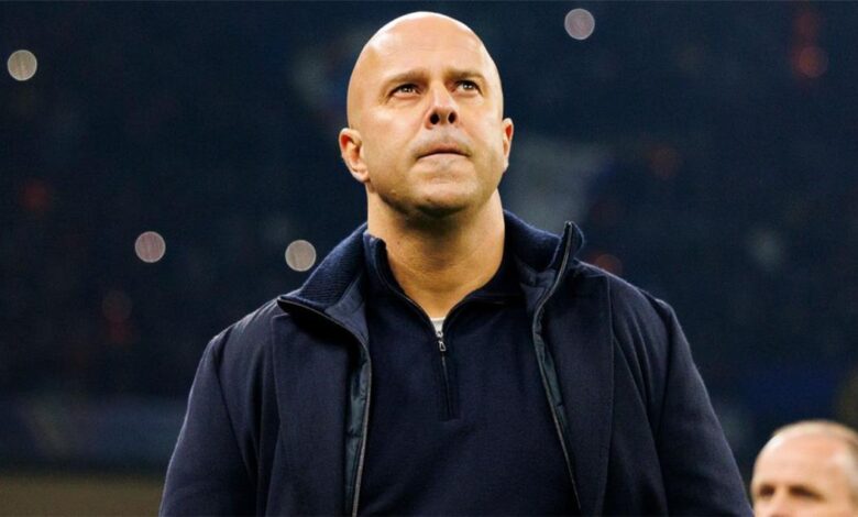 سلوت يكشف سر تحسن مستوى لاعب ليفربول قبل لقاء توتنهام