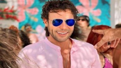 214 213940 their uncle 2 series 700x400